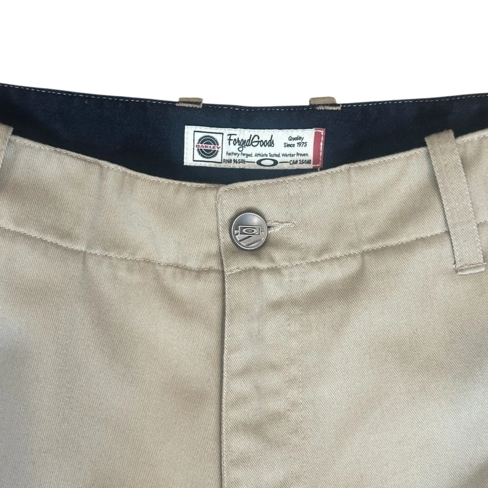 VTG ‘09 Oakley Forged Goods Loose Fit Work Pants Khaki Tan Men 34x32 Y2K Skate